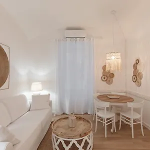 Vatican Luxury For 7 Guests At 30 Mt From Vatican Museum , Roma Italia